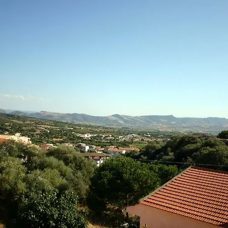 Apartment Borgo Lu Canali Da Gavino *